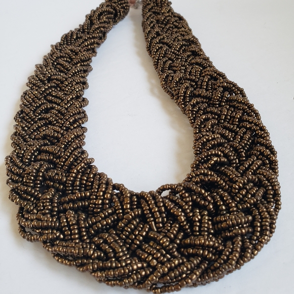 Jewelry - GORGEOUS beaded necklace